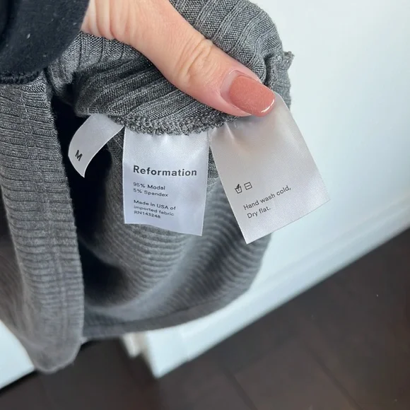 Reformation Margaret Gray Shirt Size M - Picture 7 of 8